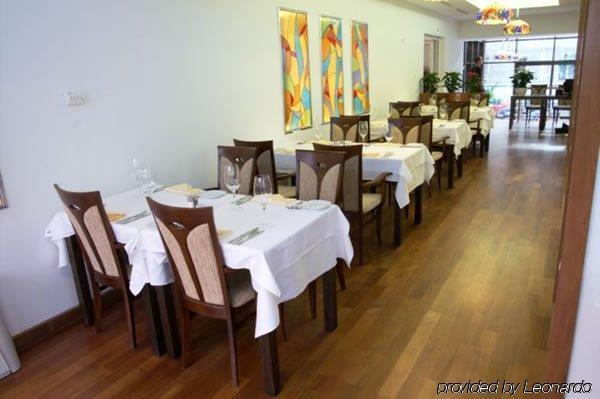 בוקרשט Marshal Hotel מסעדה תמונה