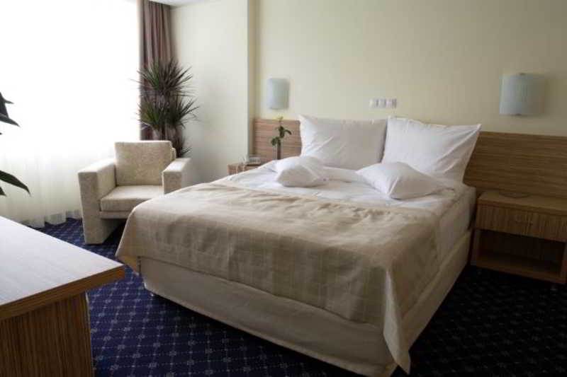 בוקרשט Marshal Hotel מראה חיצוני תמונה