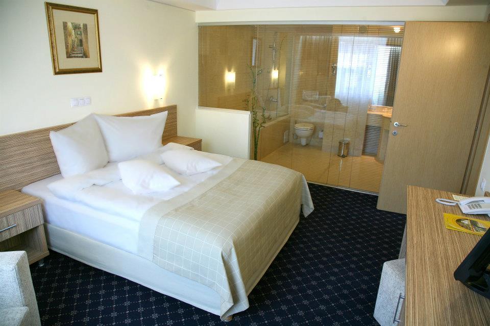 בוקרשט Marshal Hotel מראה חיצוני תמונה